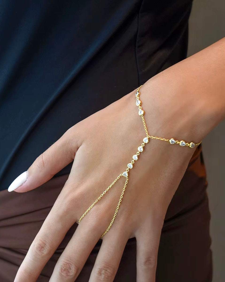 ‘Daria’ Hand Chain